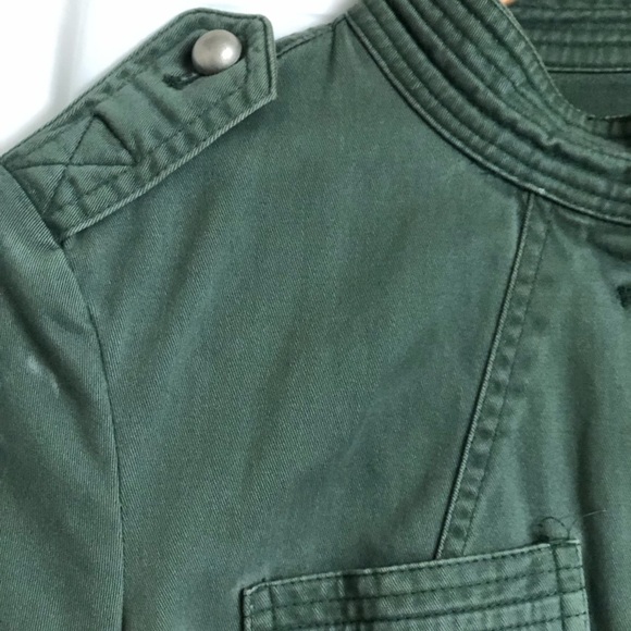Army Green Military Style Jacket - Picture 2 of 6